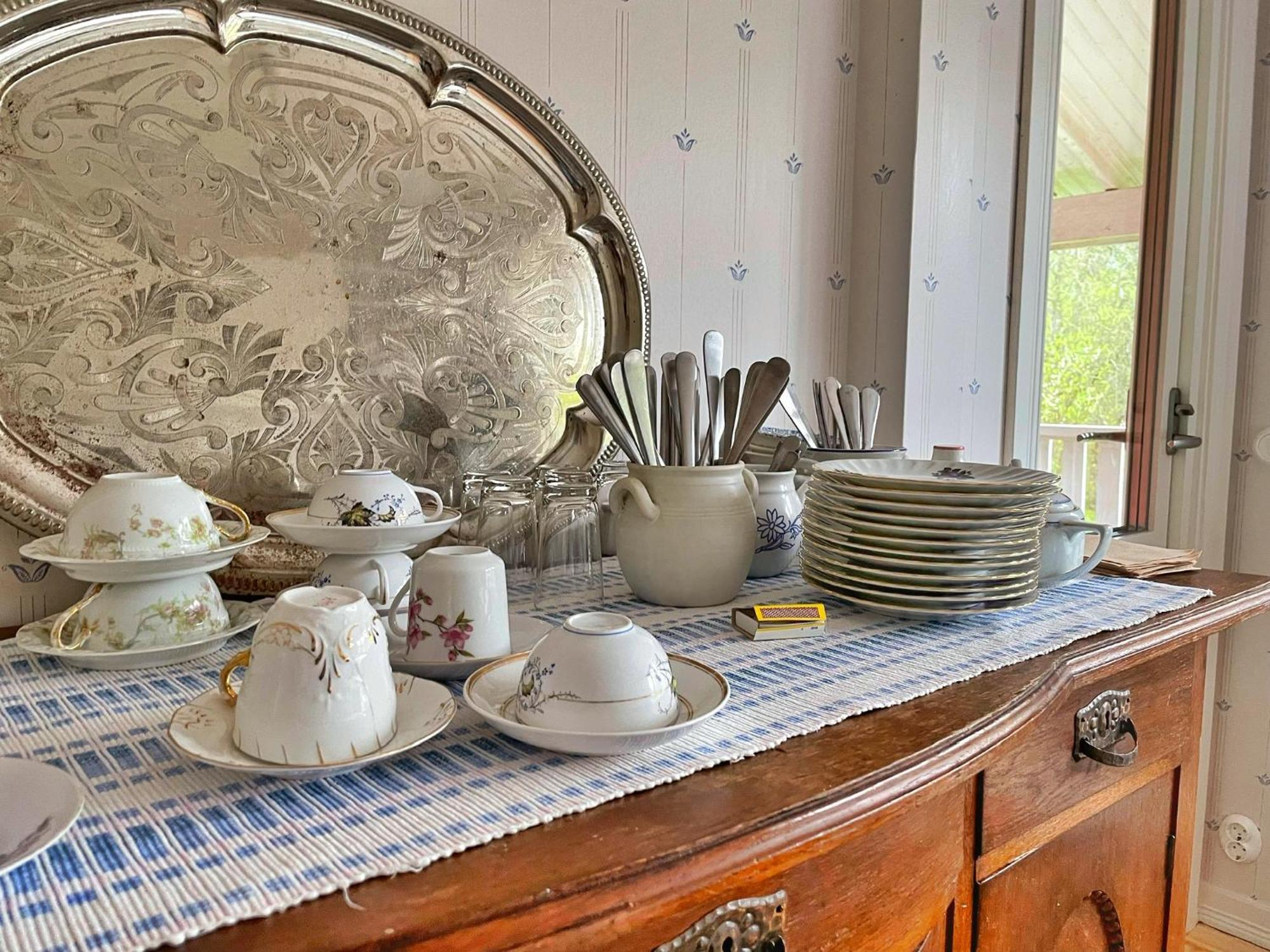 Viktors Affaershus Bed & Breakfast Atran ภายนอก รูปภาพ